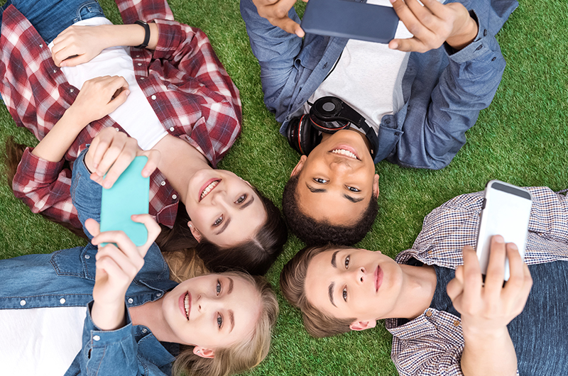 Social media strategy team